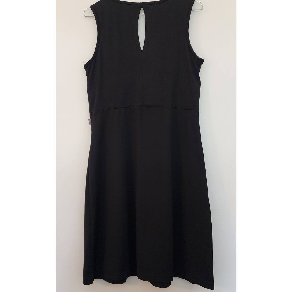 Eddie Bauer sleeveless dress with built in bra Size M
